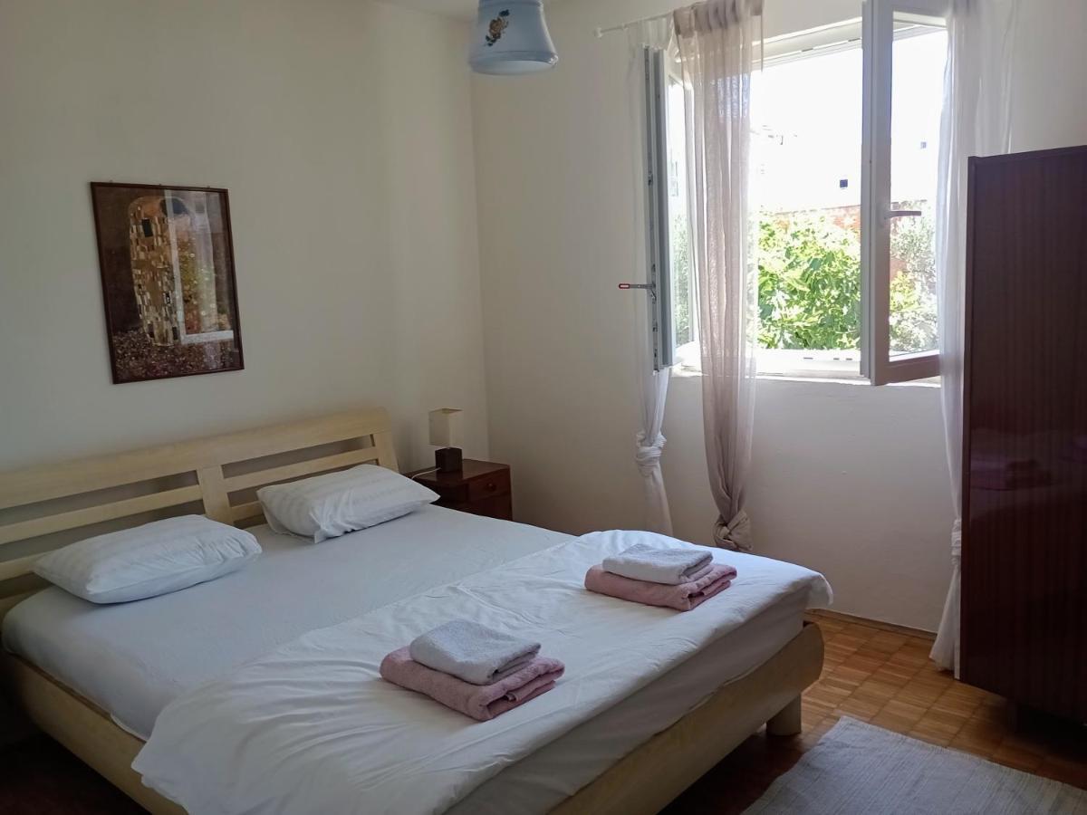 Apartment Brcic Biograd Na Moru Exterior foto